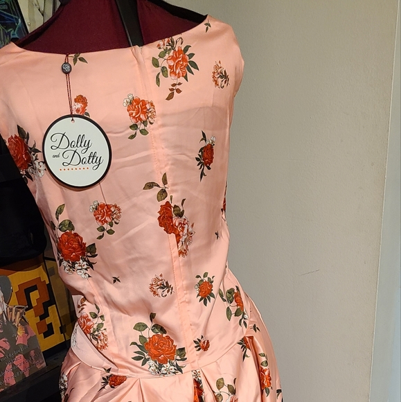 Dolly & Dotty Retro Plus Size Pink & Red Roses Swing Dress NWT - Picture 5 of 7